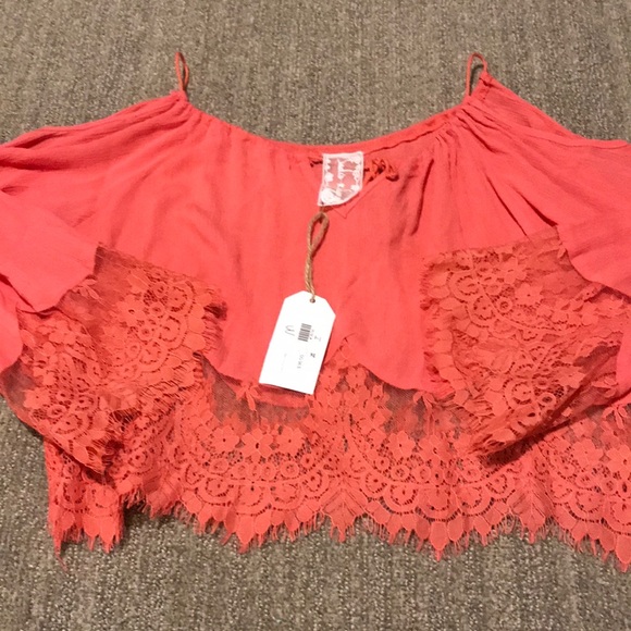 Sadie & Sage Tops - 50% OFF BUNDLES NWT Sadie & Sage Top M